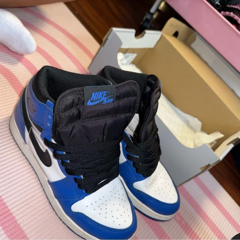Air Jordan 1 Mid Game Royal